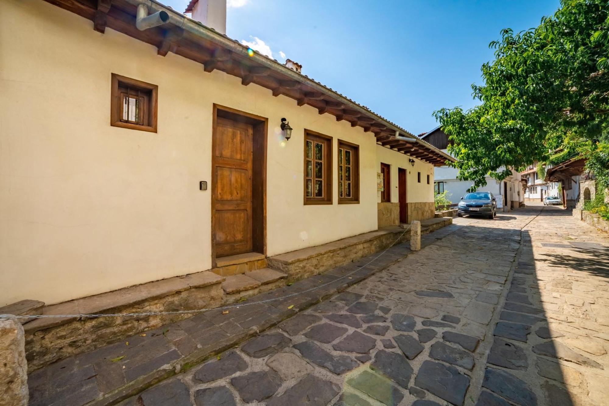Four Riders Guest House Βελίκο Τίρνοβο Εξωτερικό φωτογραφία
